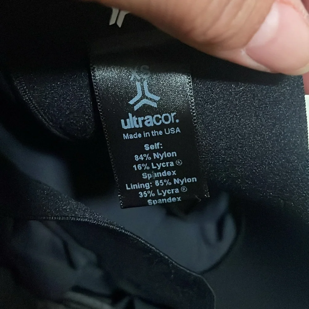 Ultracor Perforated and Swivel Leggings - Picture 8 of 8